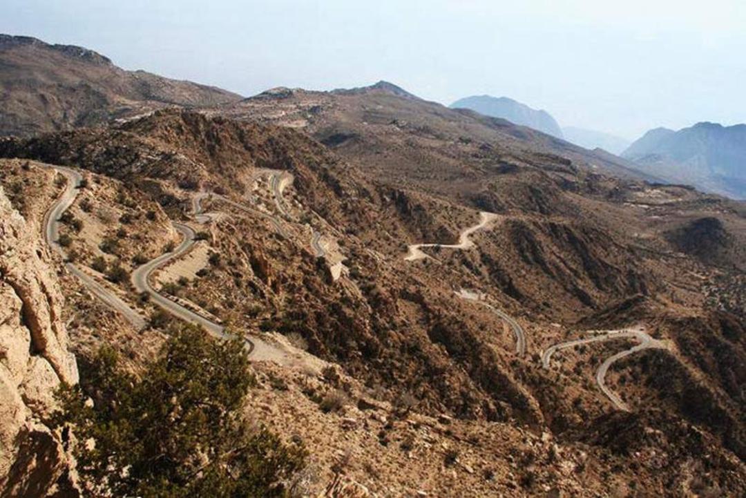 دسترسی به چشمه آب گرم گنو