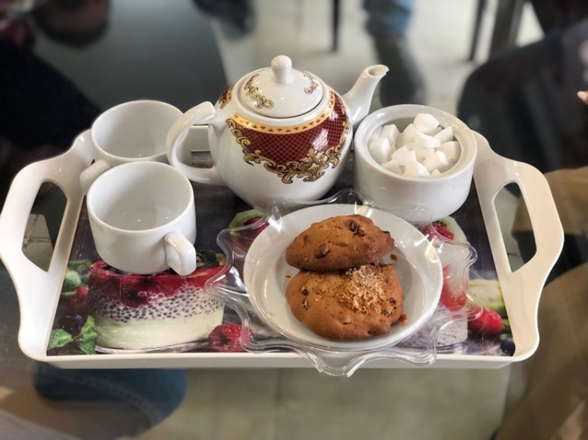 چای و کوکی کافه نوشین
