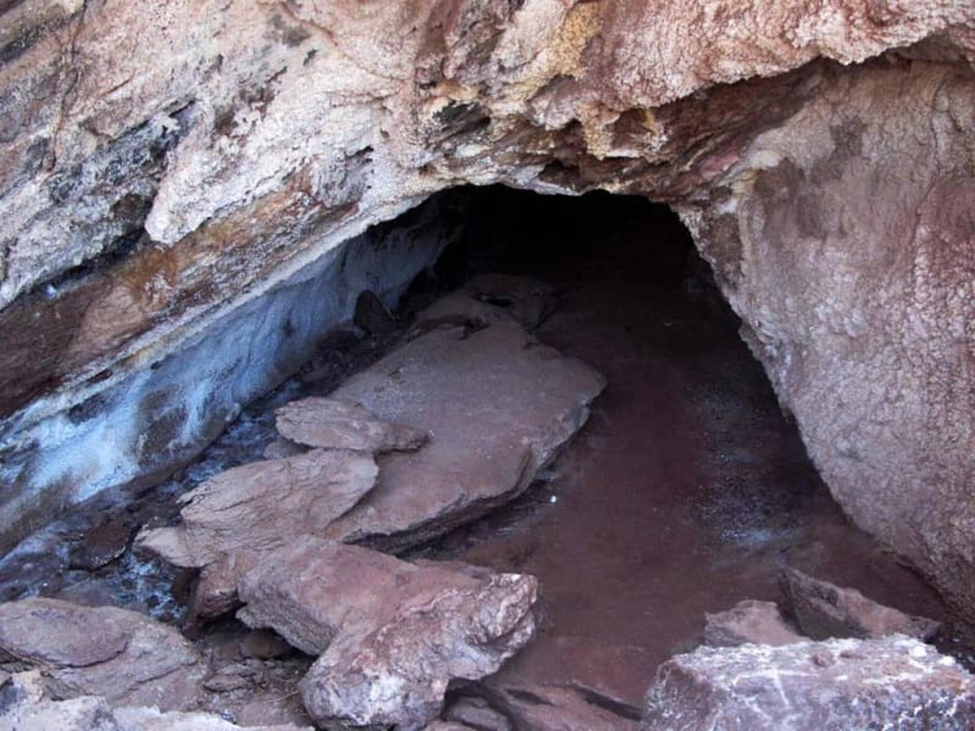 غار الهه نمکی