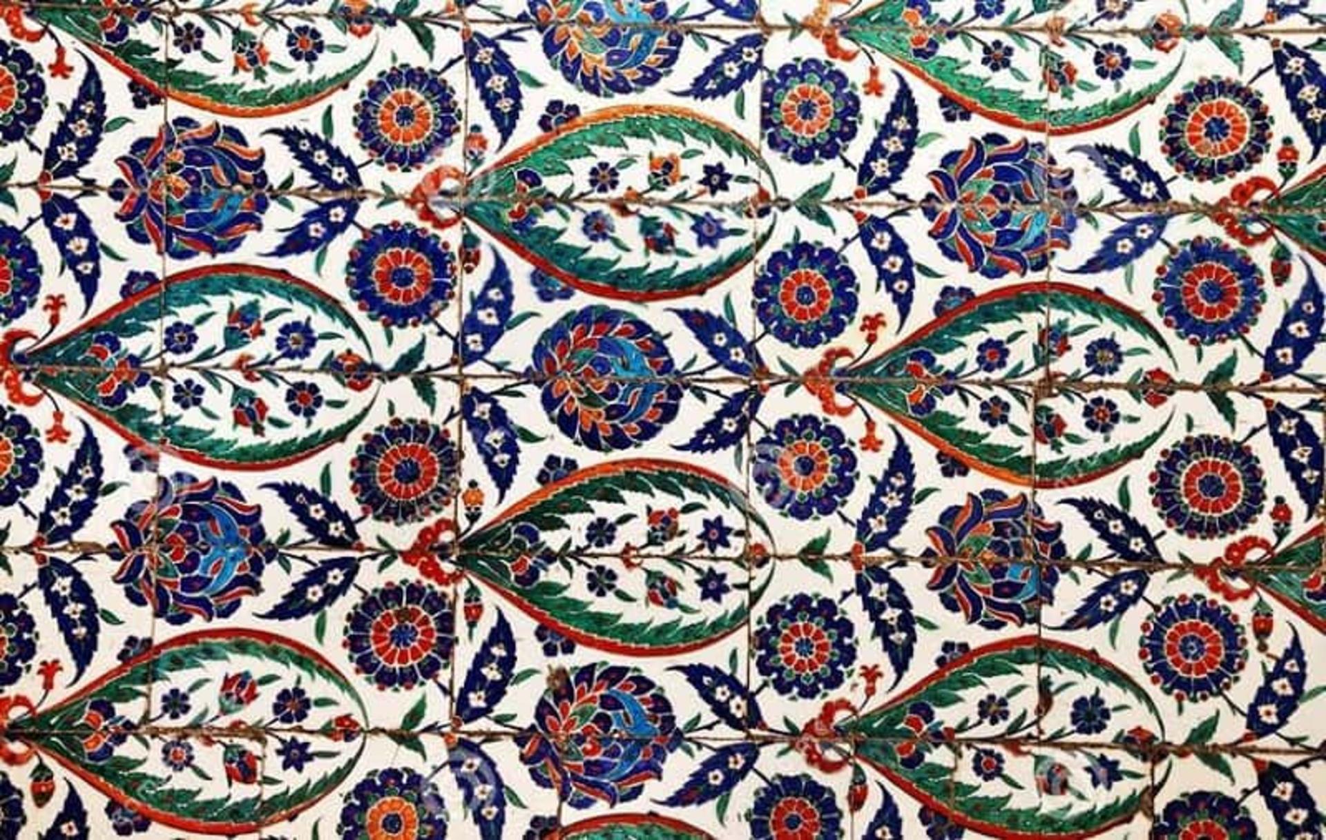 طراحی کاشیهای مسجد آبی