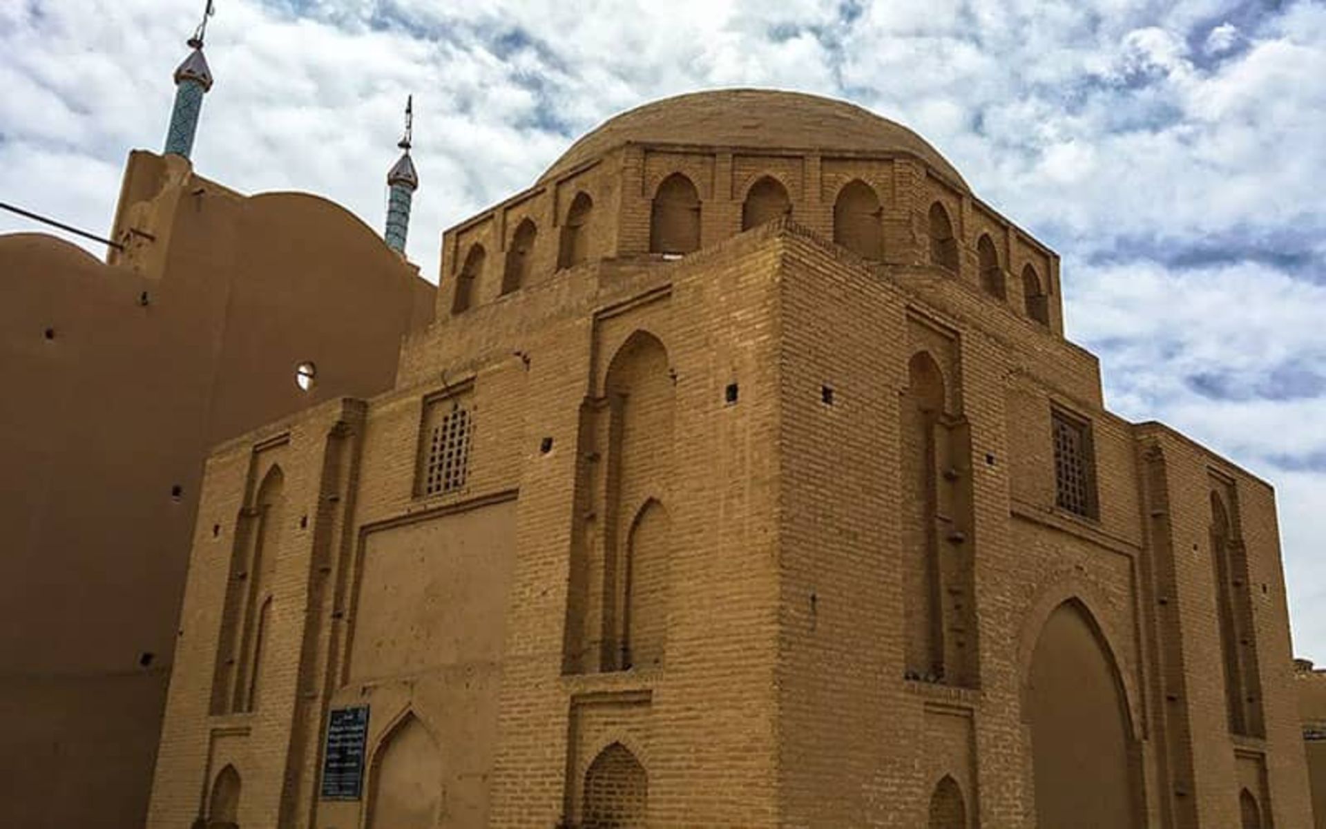 بقعه دوازده امام یزد