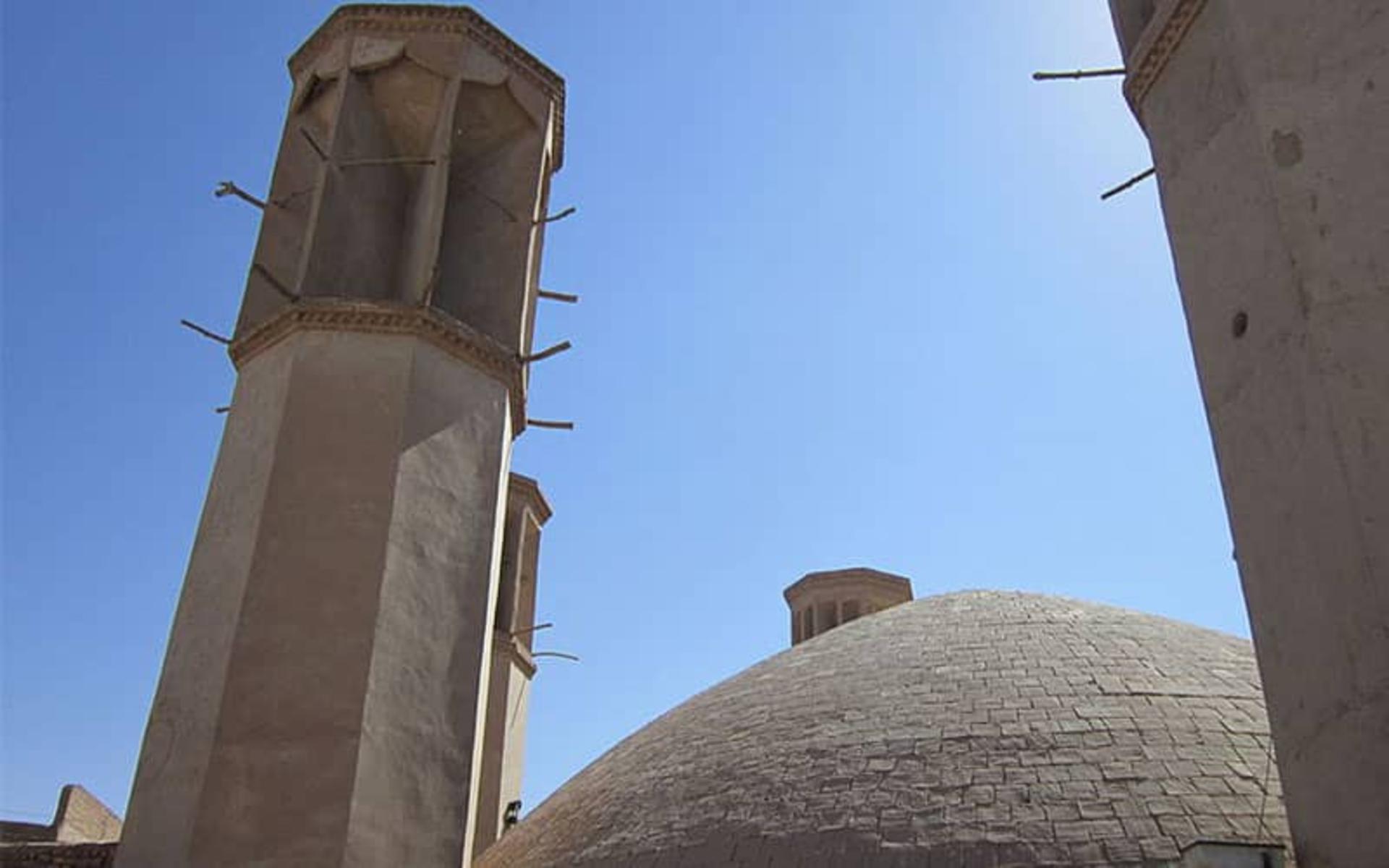 آب‌انبار شش بادگیر یزد