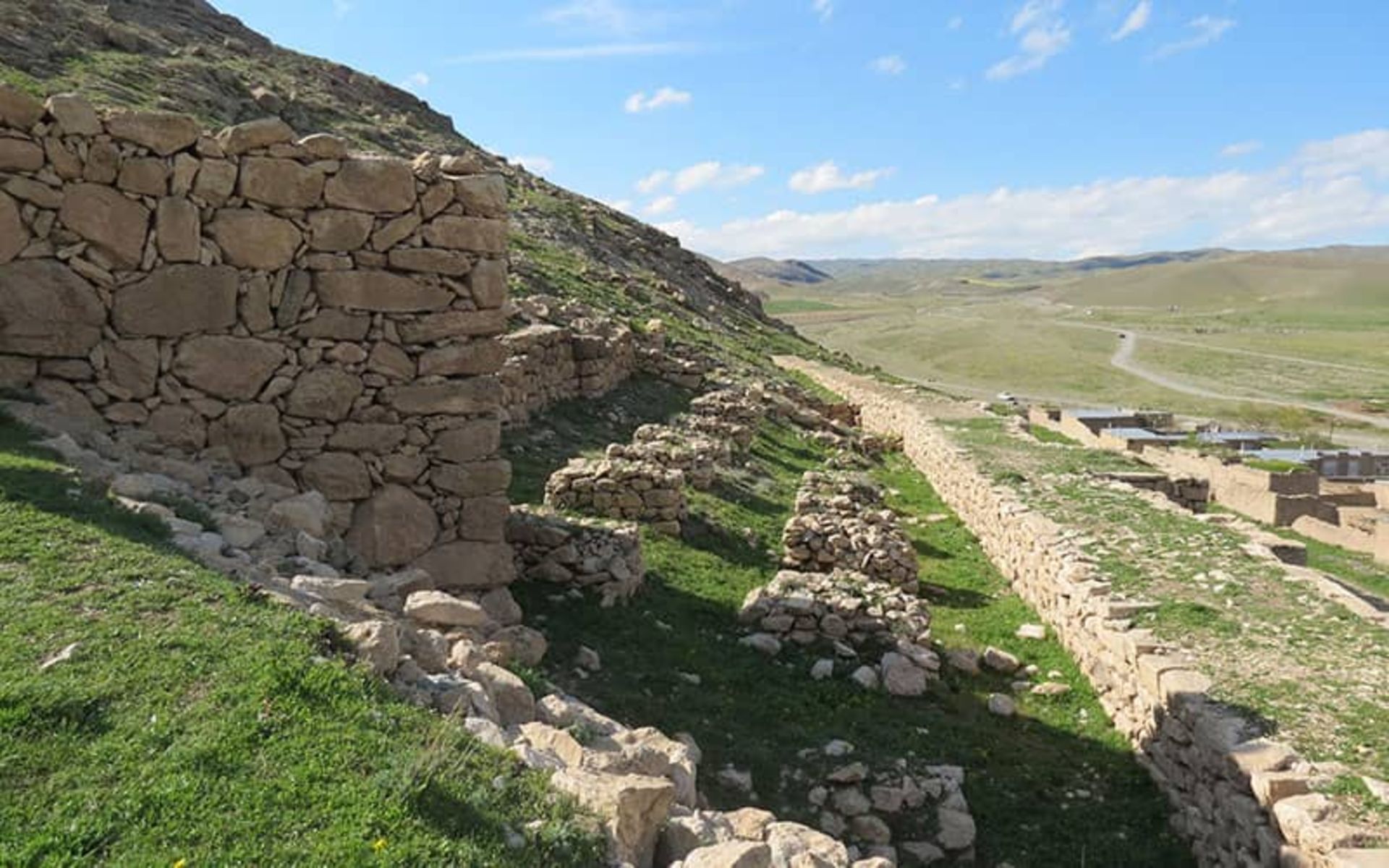 قلعه بسطام