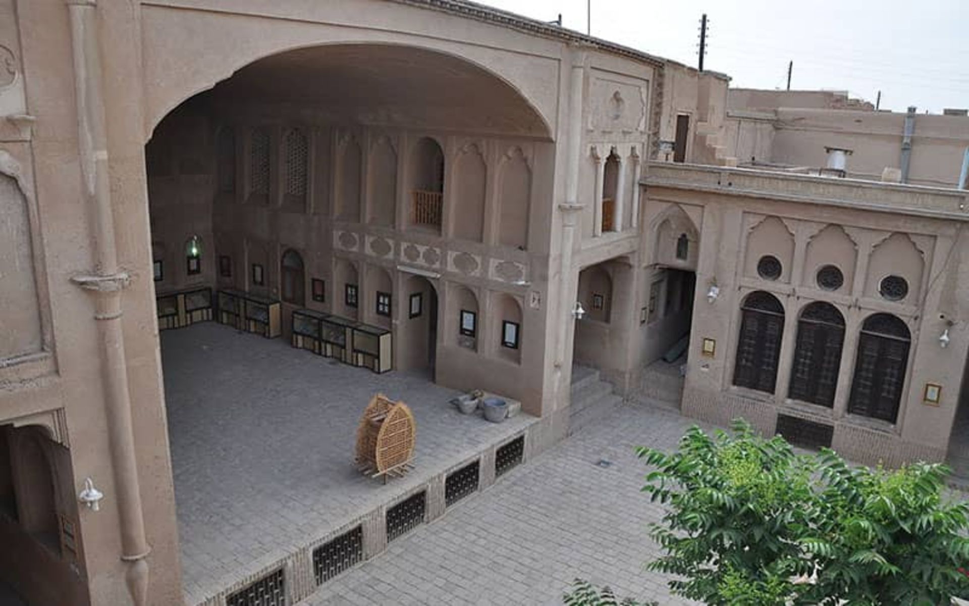 خانه لاری ها یزد