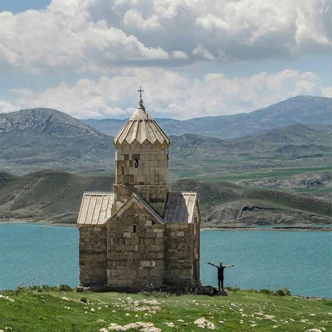 کلیسای مریم مقدس ماکو (کلیسای زور زور)