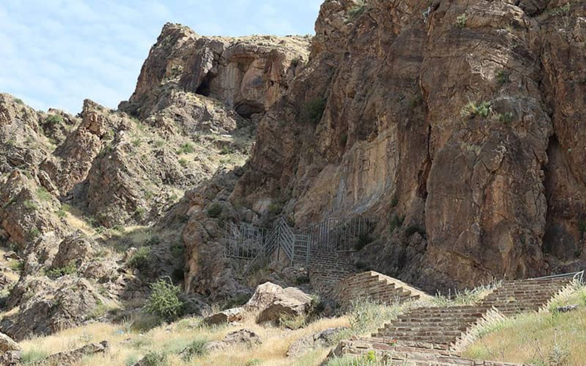 سنگ‌نگاره خان تختی سلماس 
