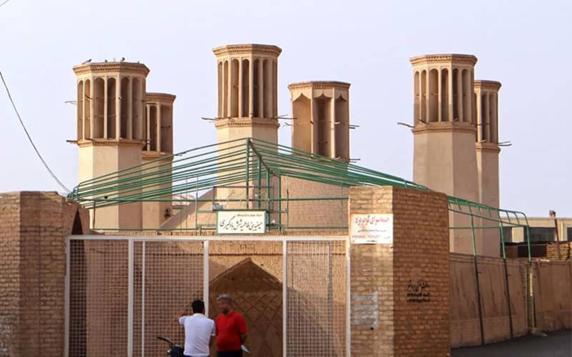 آب‌انبار شش بادگیر یزد