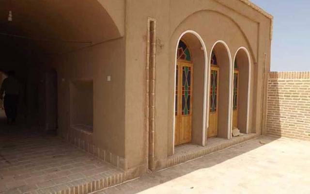 قدمگاه خرانق