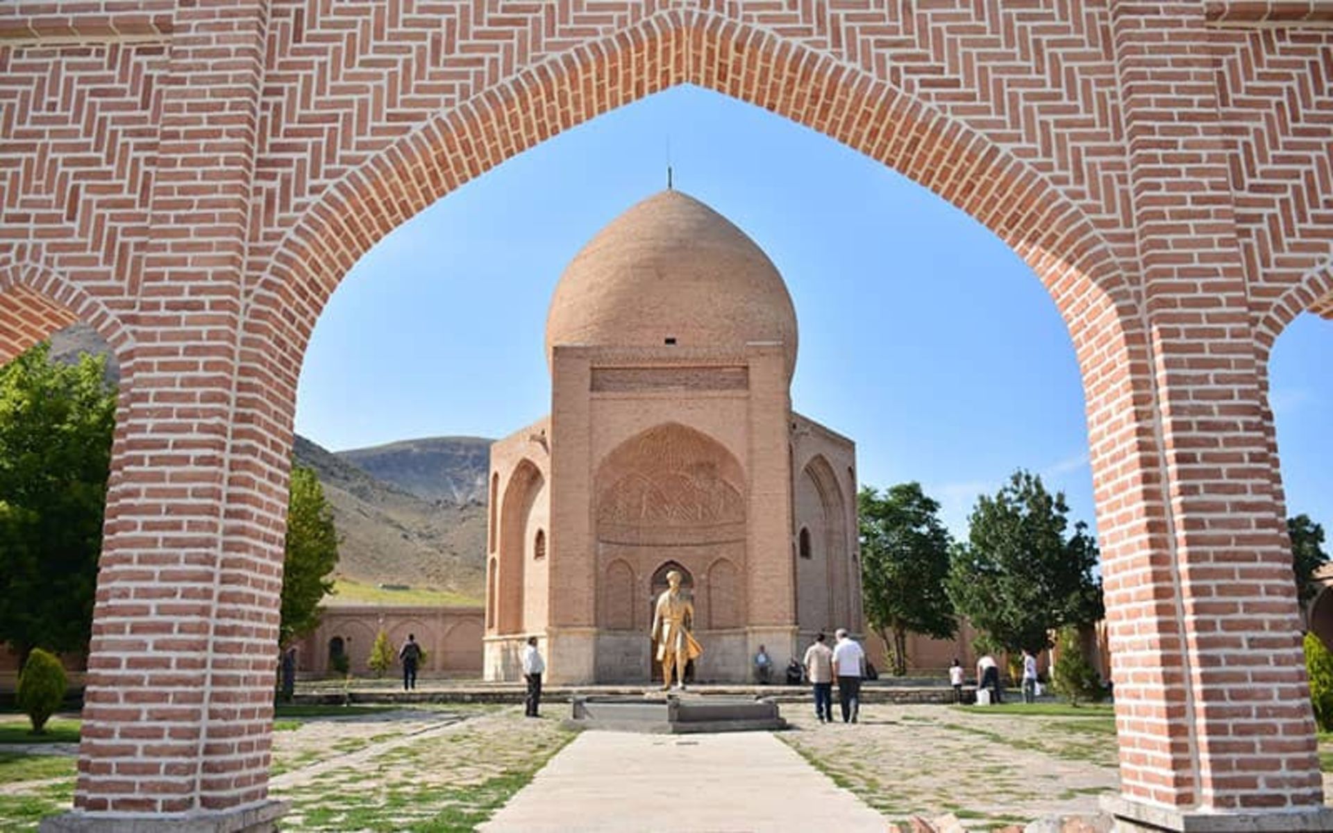 مقبره سید صدرالدین