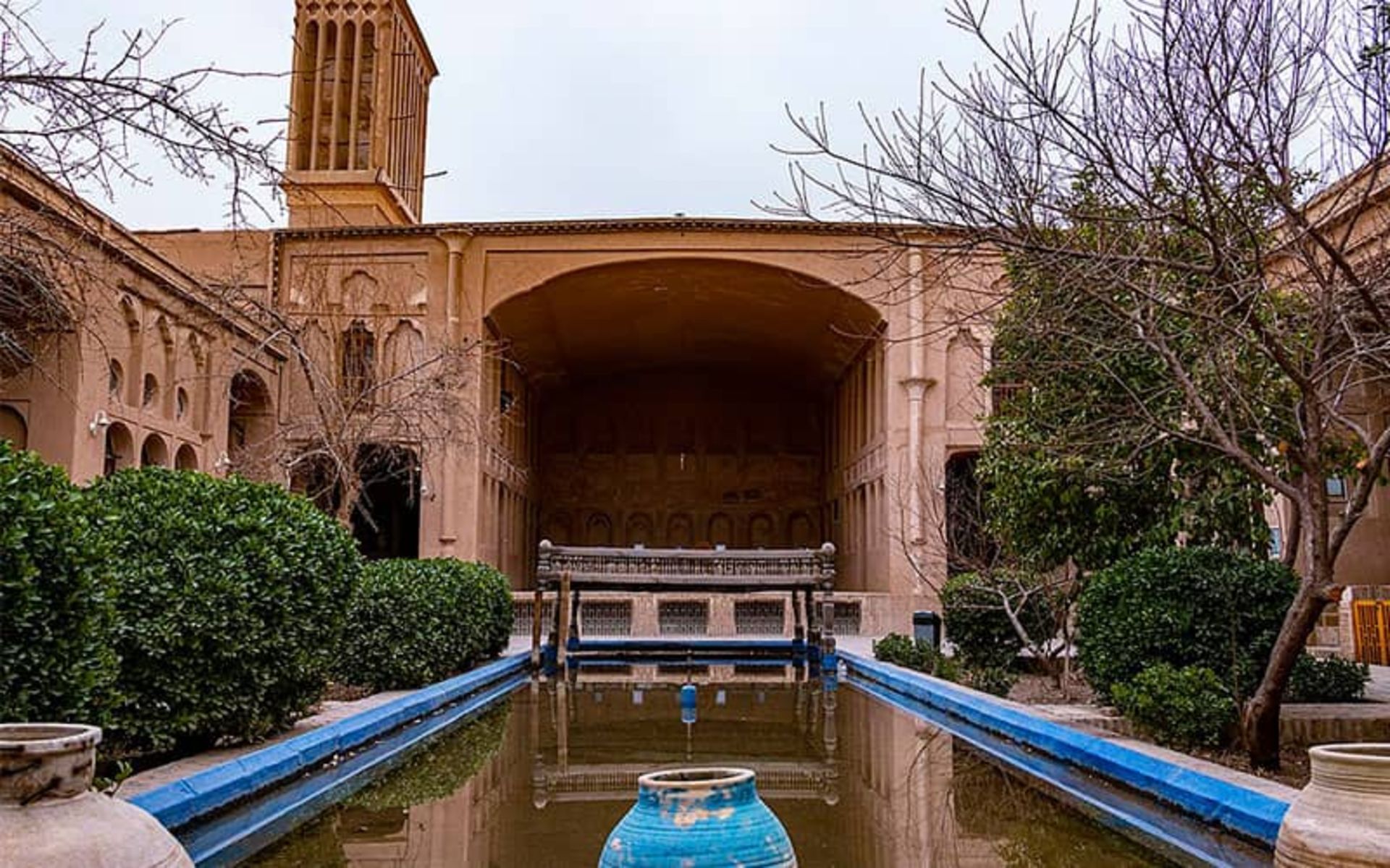 خانه لاری ها یزد