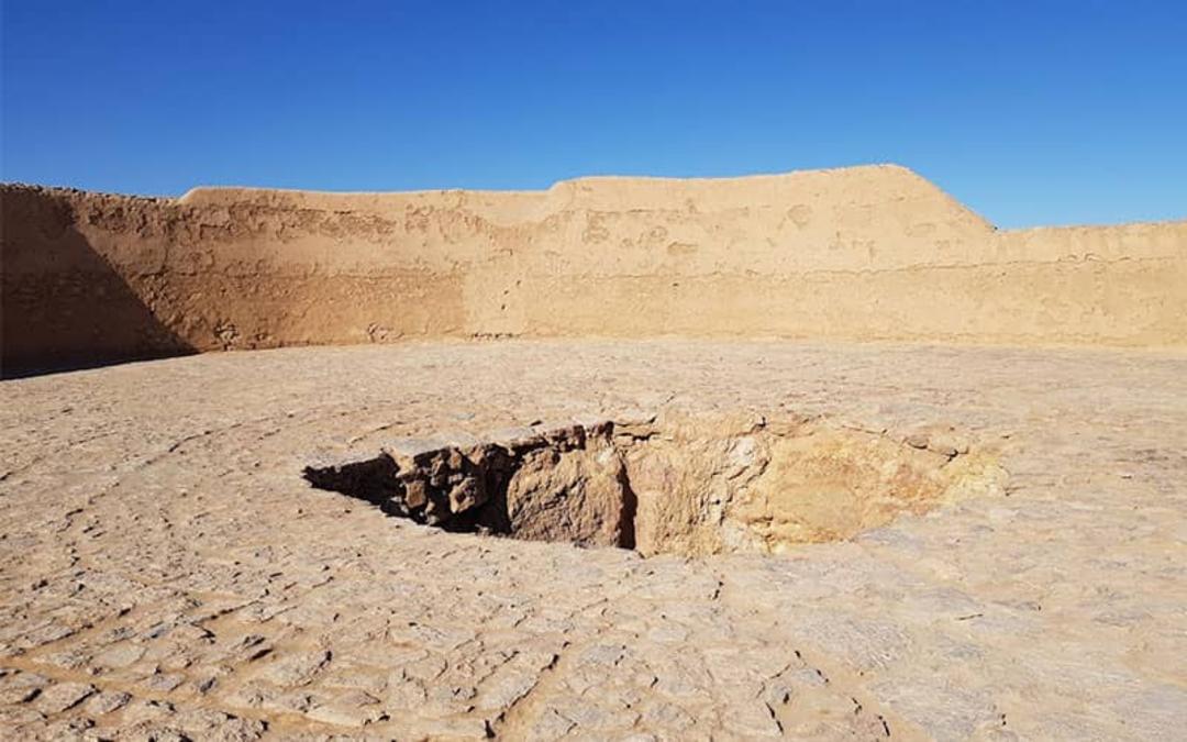 دخمه زرتشتیان (برج خاموشان)