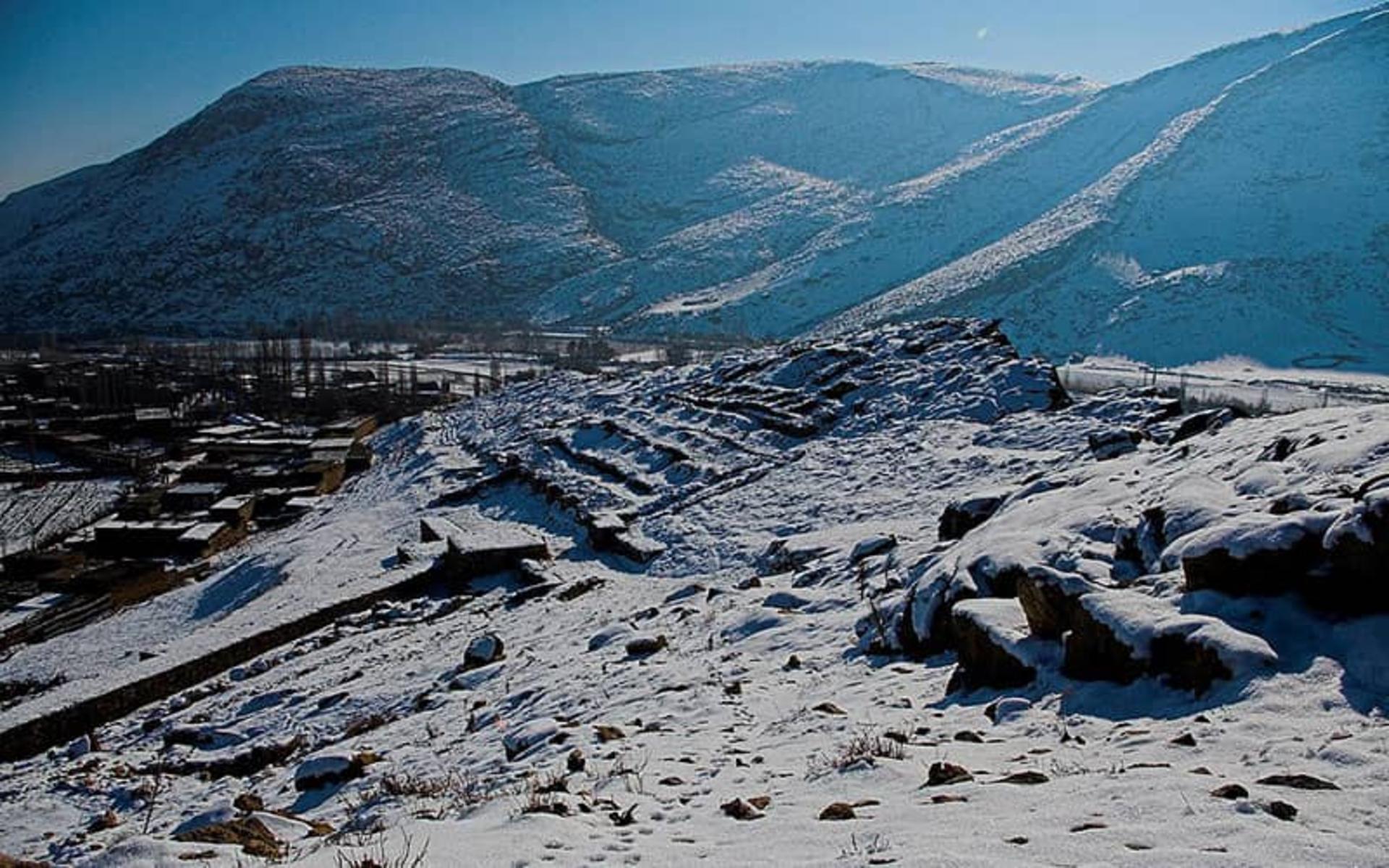 قلعه بسطام