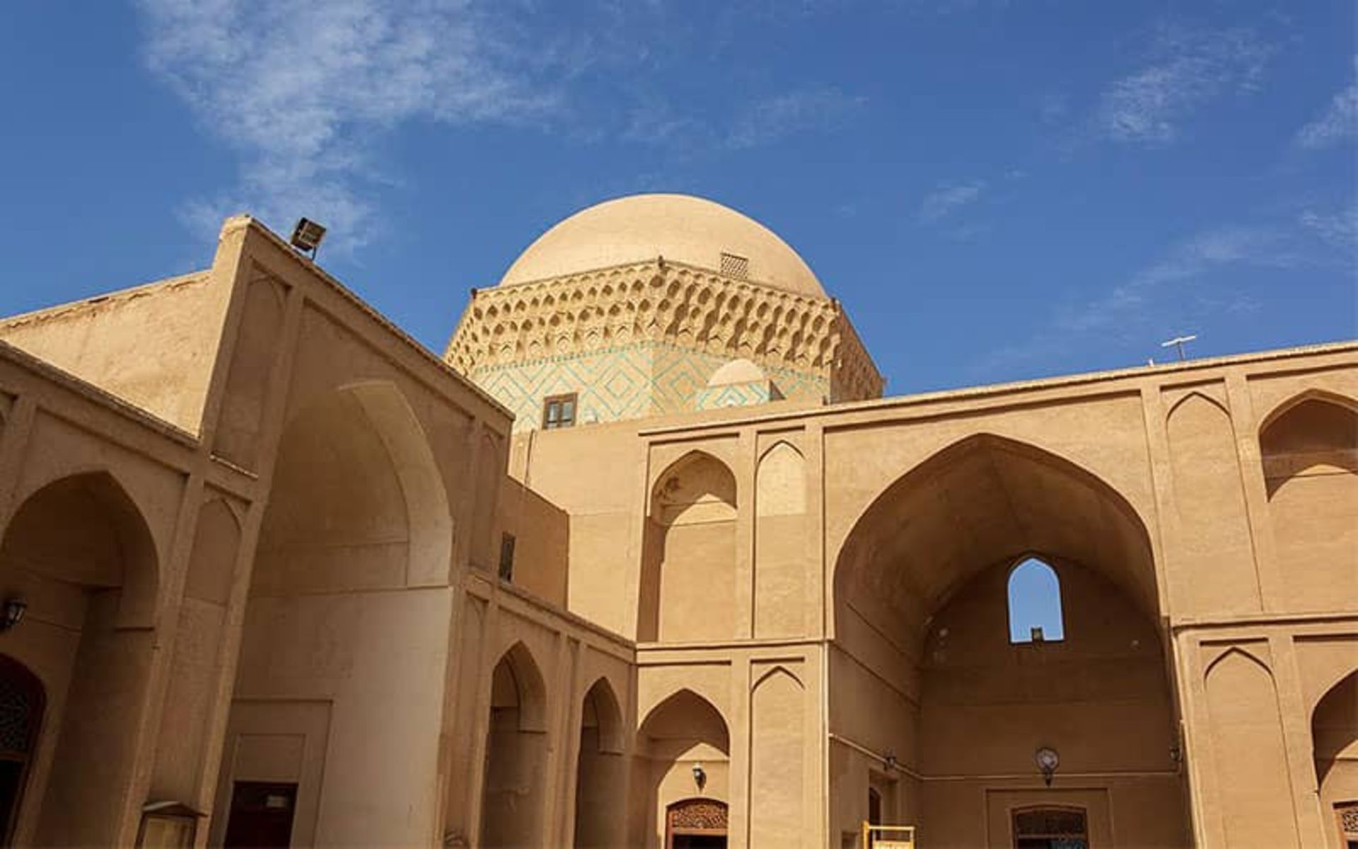 مدرسه ضیائیه (زندان اسکندر)