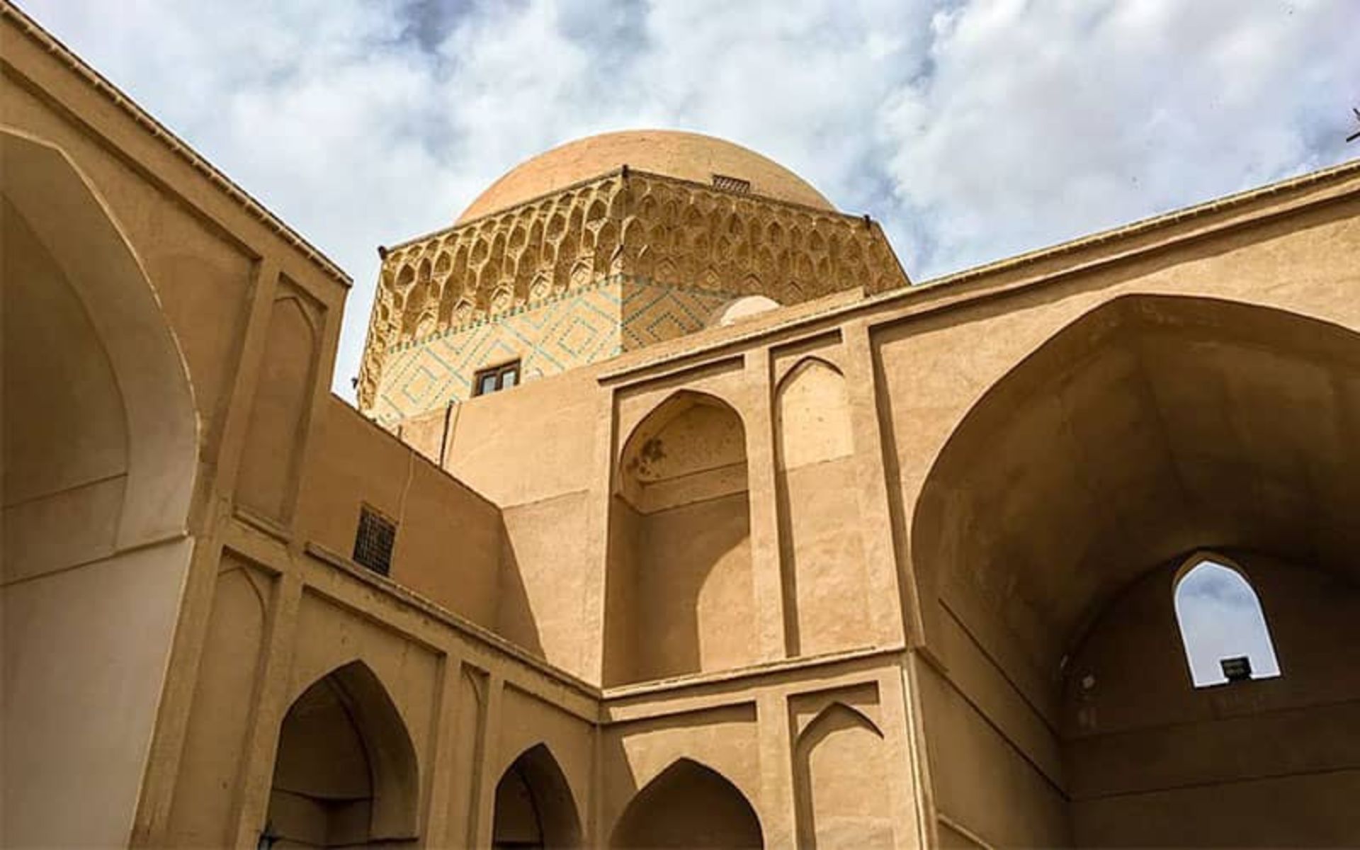 مدرسه ضیائیه (زندان اسکندر)
