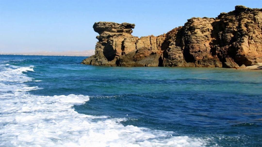 بهترین زمان سفر به جزیره ناز