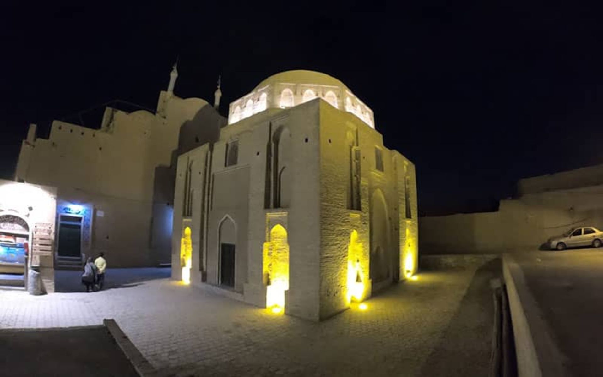 بقعه دوازده امام یزد