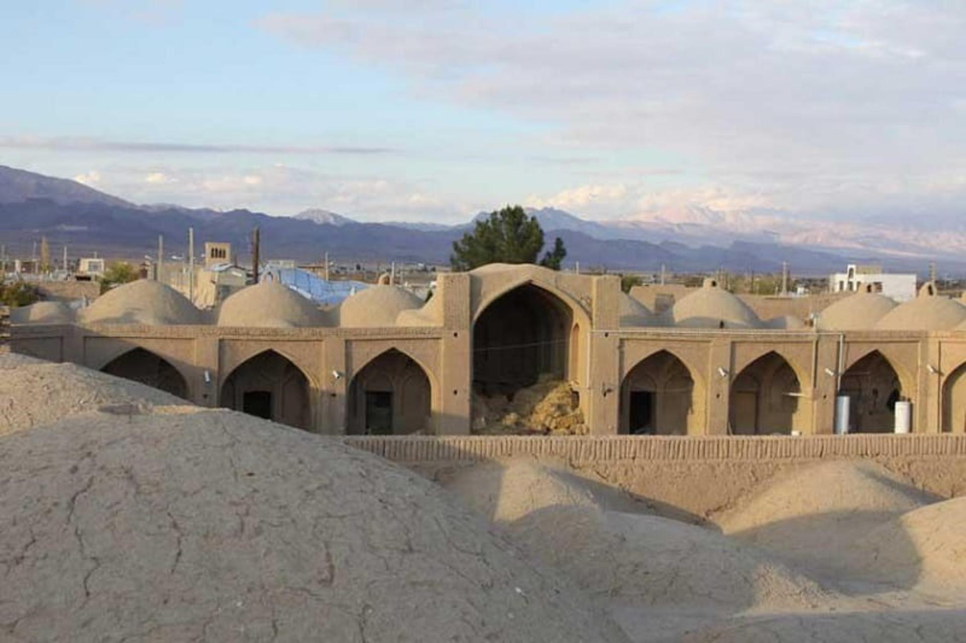 پشت بام کاروانسرای خان طبس