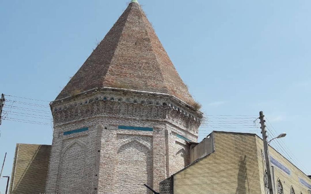 بنای تاریخی و هشت ضلعی امامزاده قاسم بابل