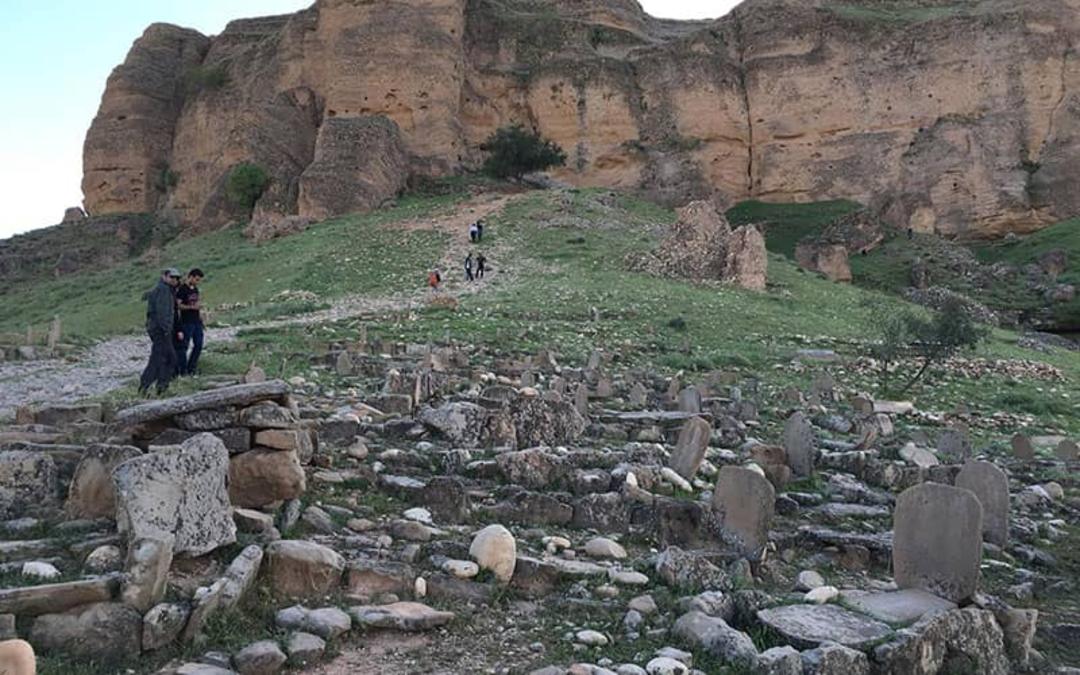 بقایای سنگی قلعه شاداب دزفول