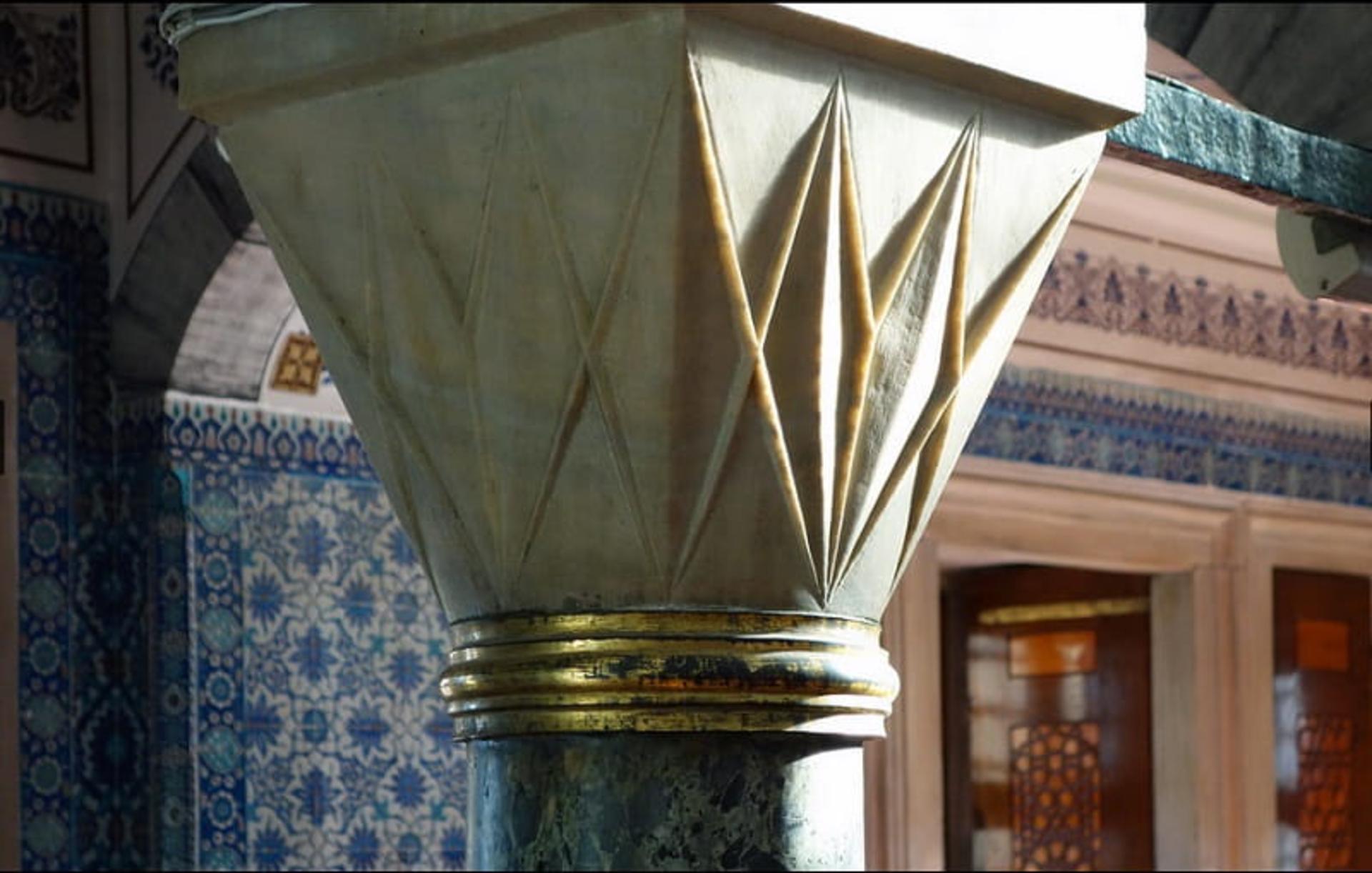 معماری مسجد رستم پاشا