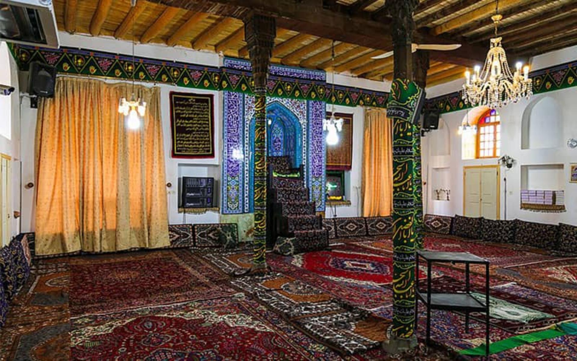گنبد کبود بناب