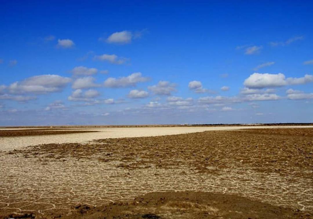 پهنه وسیع کویر رباط خان
