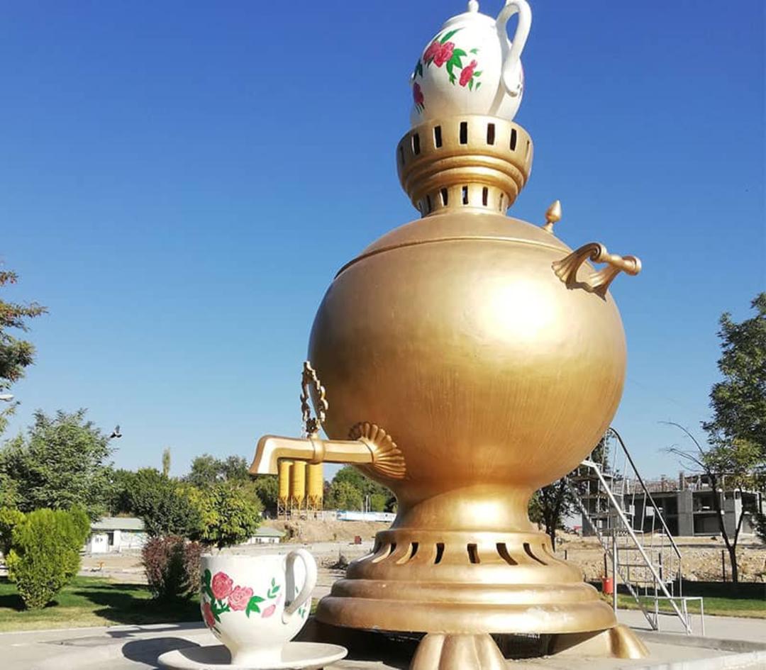 ماکت سماور در پارک سماور بروجرد