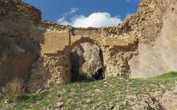 قلعه دختر میانه 