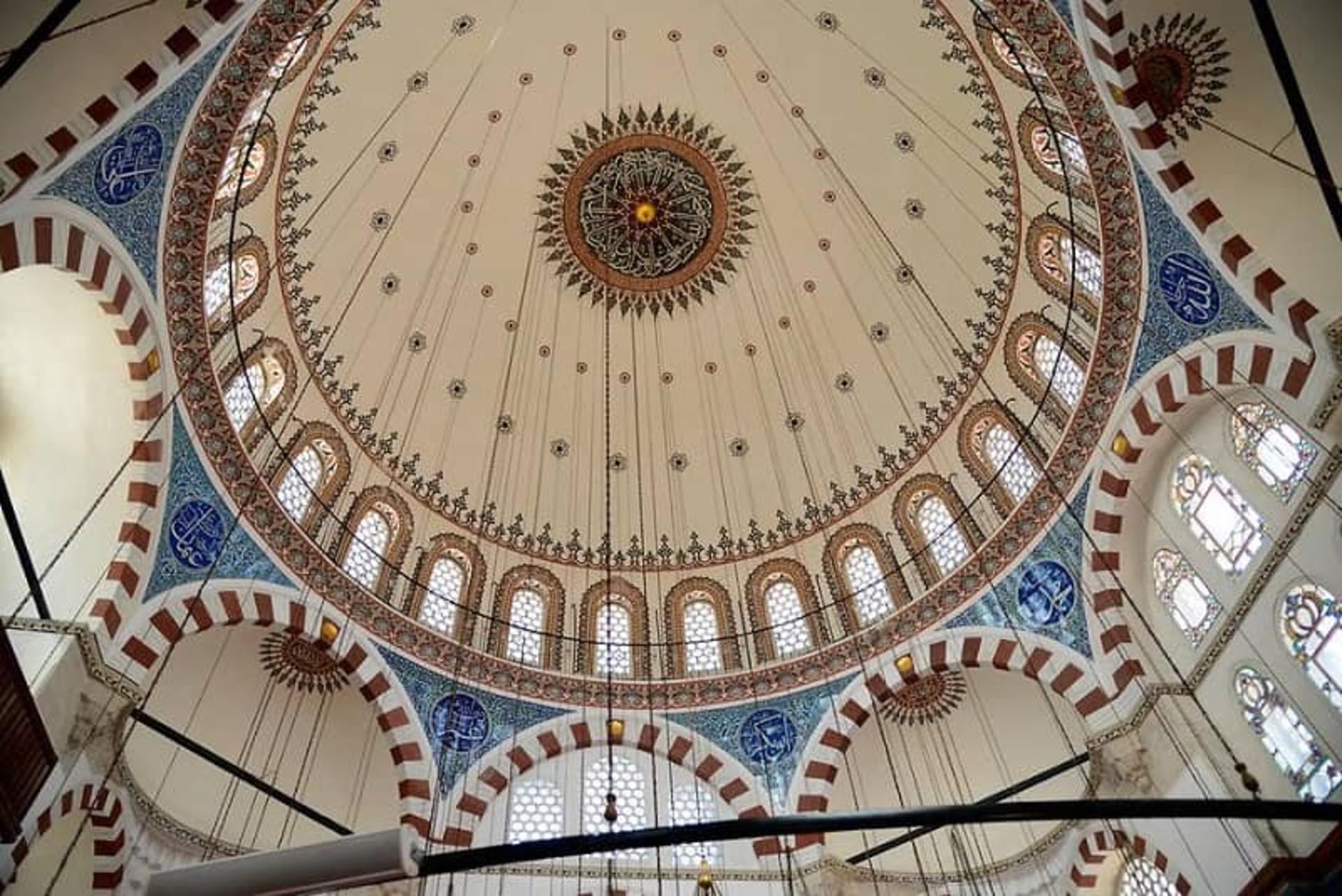 مسجد رستم پاشا