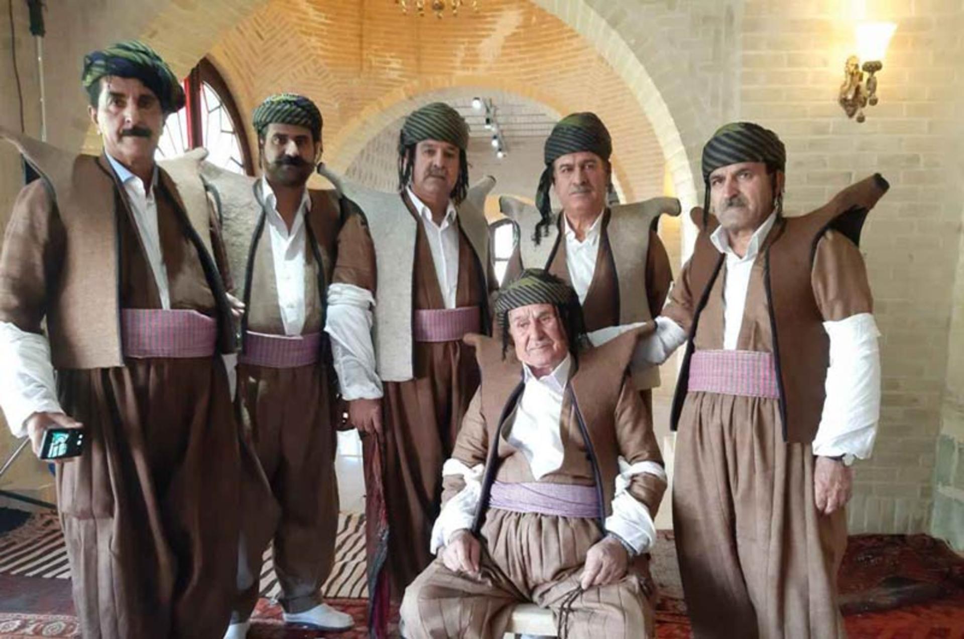 لباس کردی