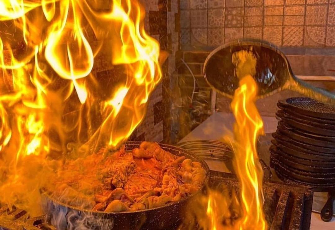طباخی کاج دادمان
