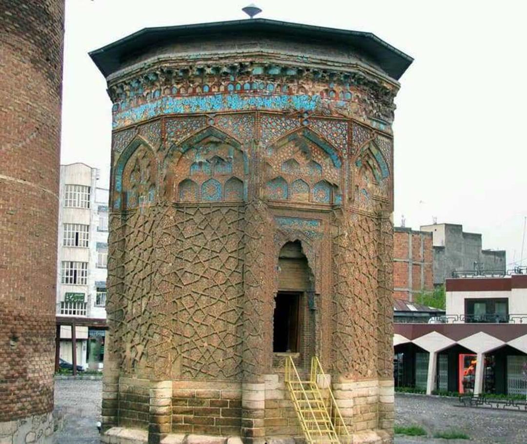 گنبد کبود مراغه