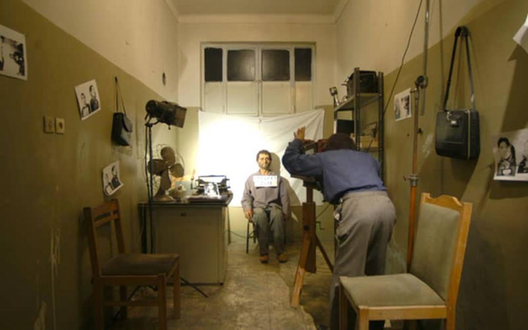 عکاسخانه موزه عبرت