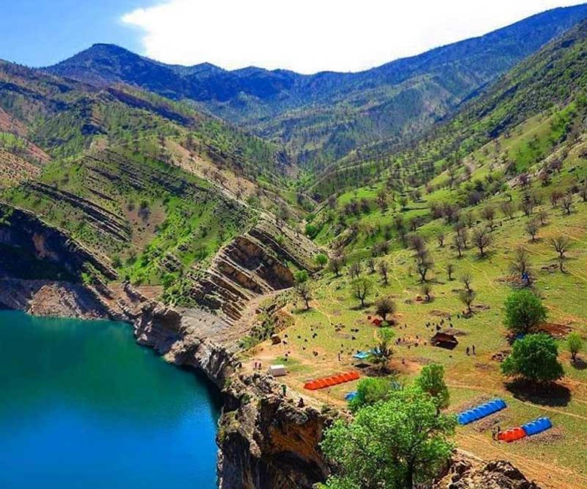 اتراق عشایر در ییلاق های زیبای اطراف شهرکرد 