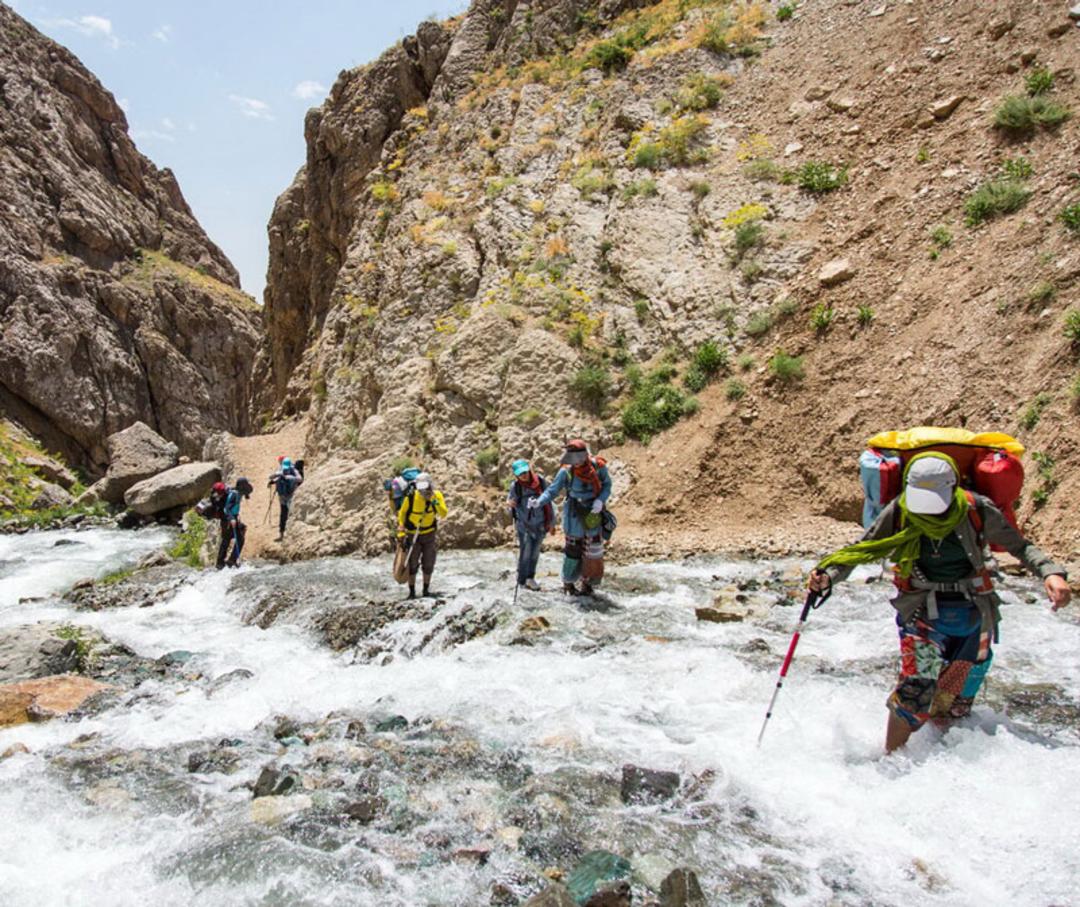 طبیعت گردی در حاشیه روستای لالون 