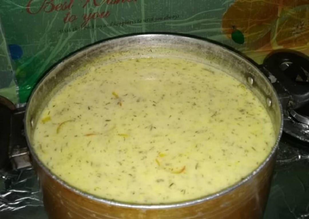 طرز تهیه آش دوغ شیرازی