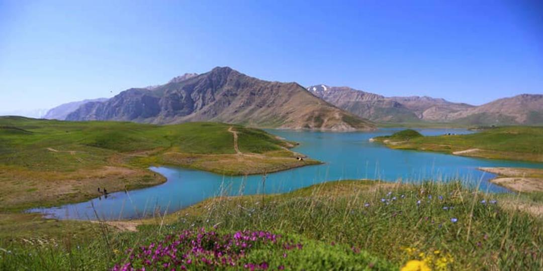 چشم انداز زیبا از دشت لار تهران