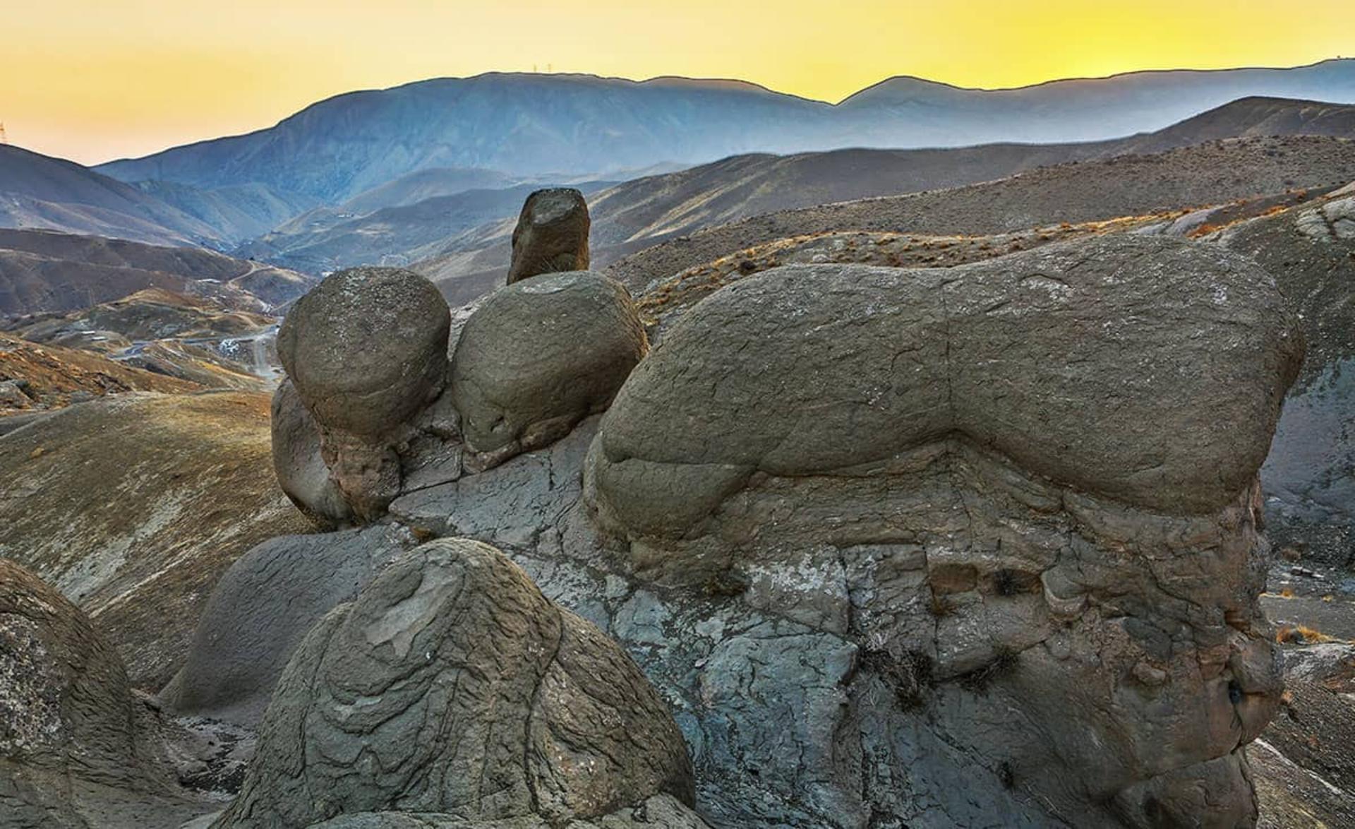 اشکال سنگی روستای وردیج و واریش