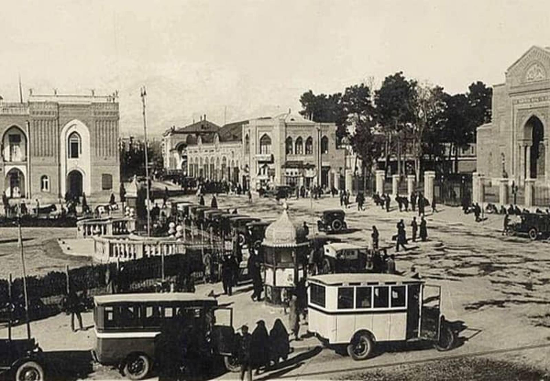 بانک شاهی سابق در میدان توپخانه تهران