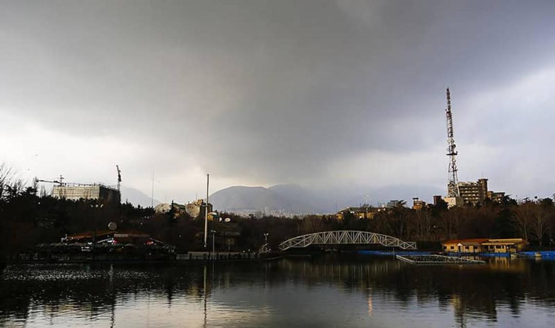 دریاچه پارک ملت