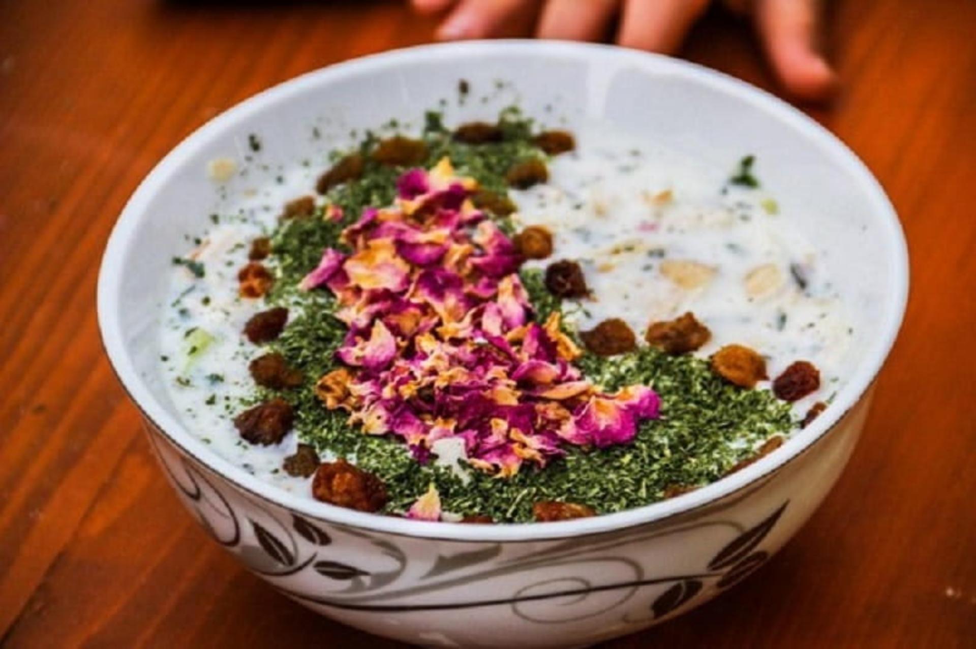 طرز تهیه آب دوغ خیار 