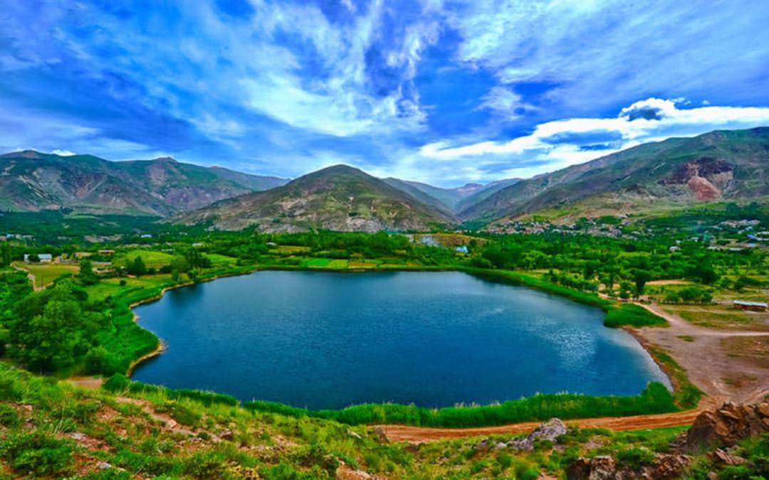 دریاچه شورمست 
