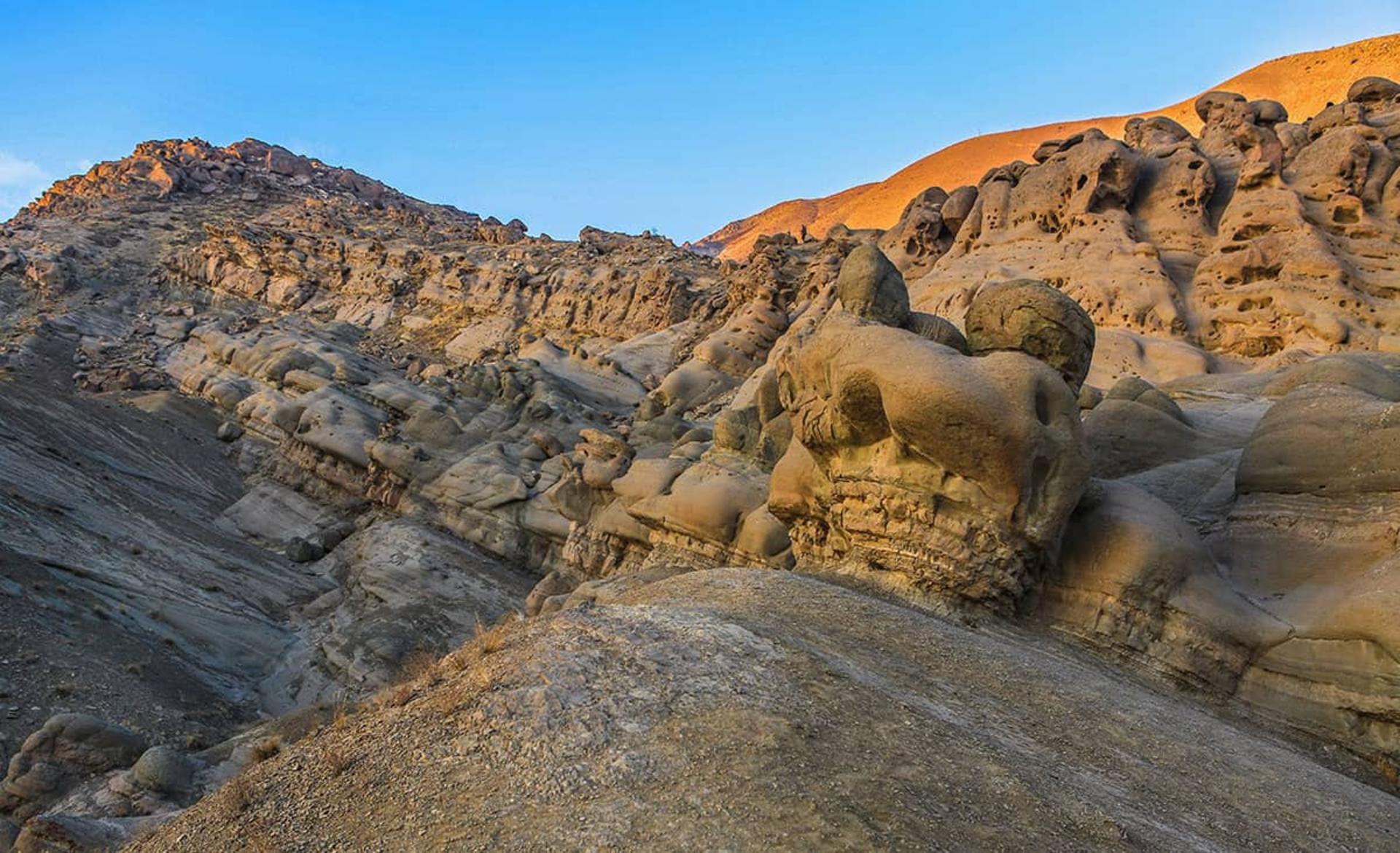 آدمک‌های سنگی روستای وردیج و واریش