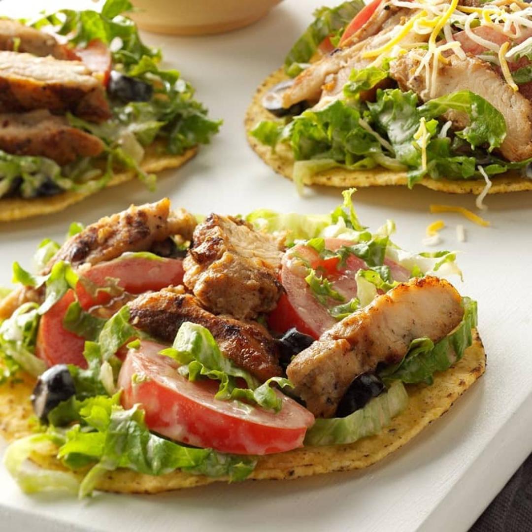 طرز تهیه سالاد چیکن تستادا