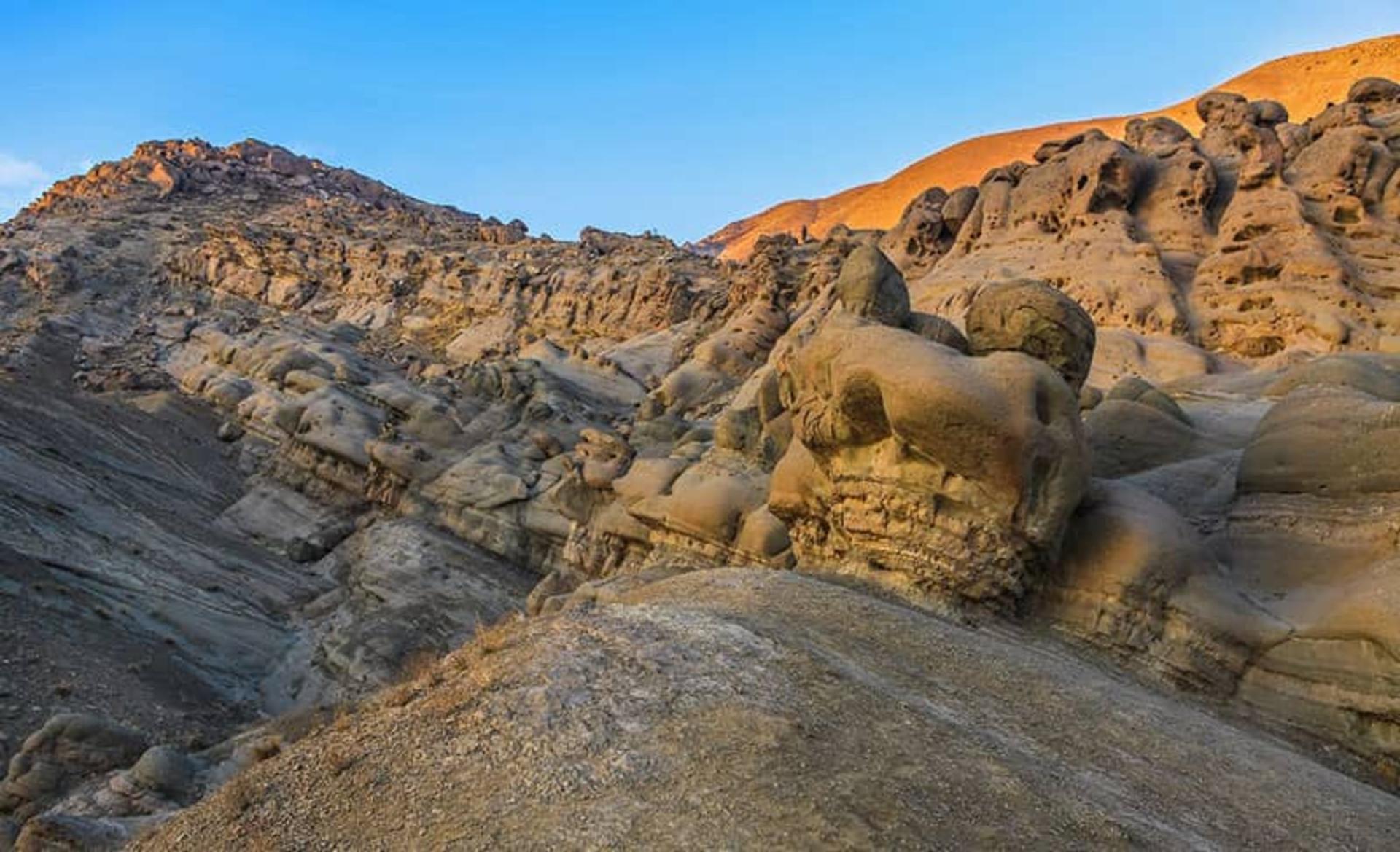 صخره‌های دیدنی در روستای وردیچ و واریش