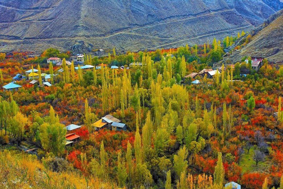 طبیعت پاییزی روستای شهرستانک از ییلاقات اطراف تهران