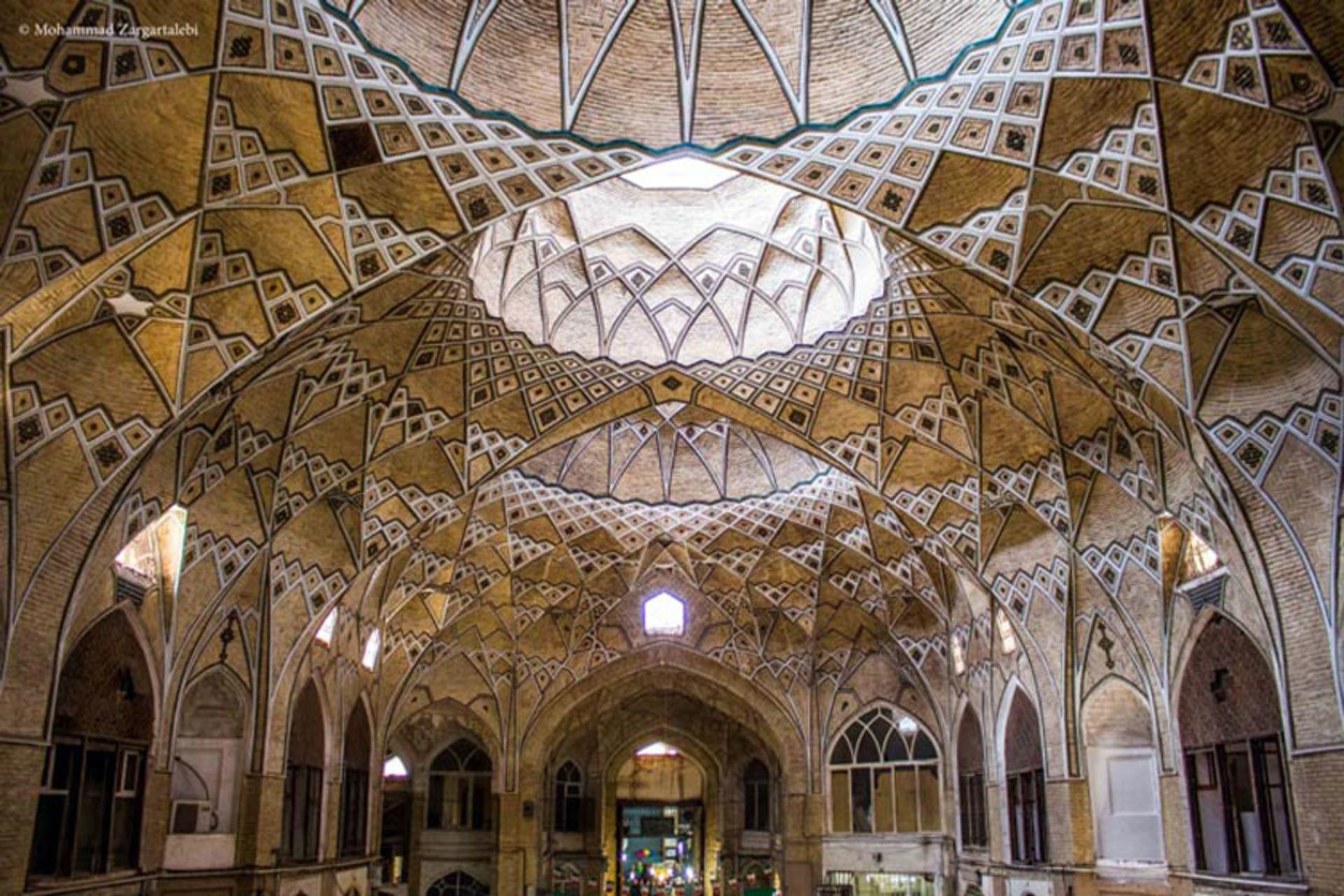 تیمچه ای در بازار بزرگ اصفهان