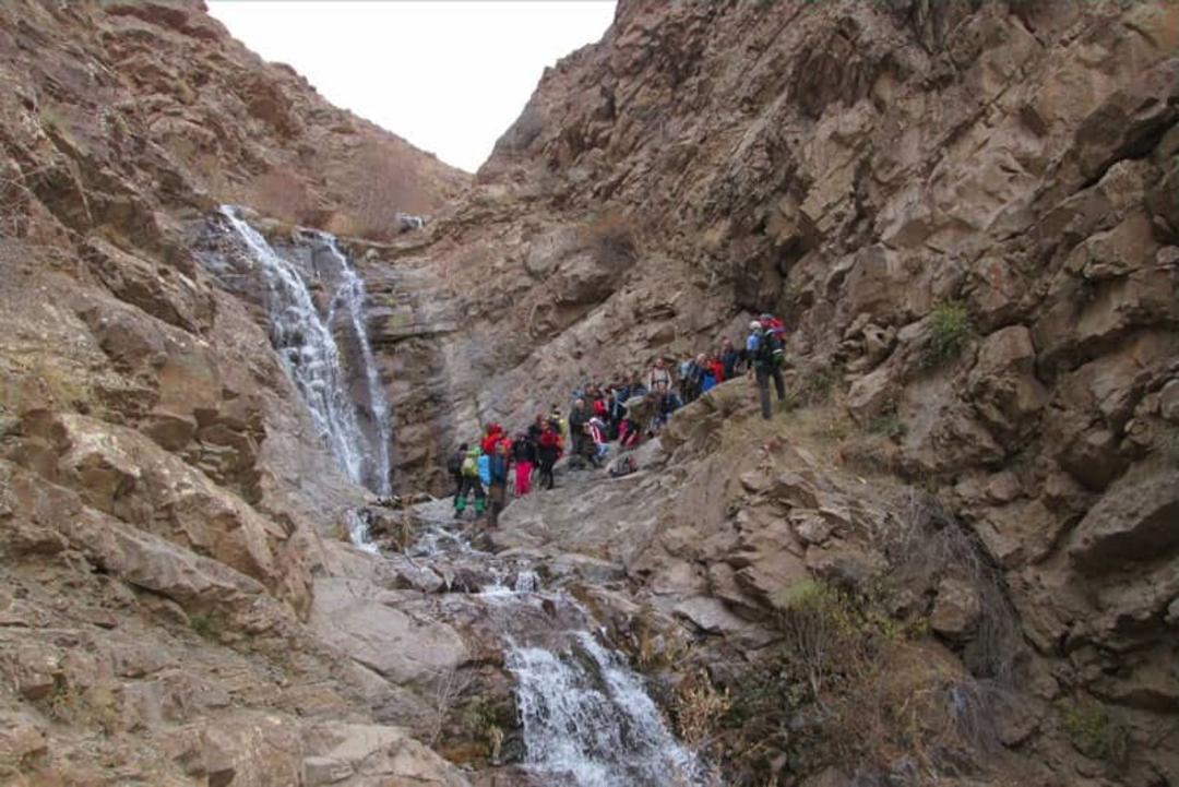 آبشار برگ جهان 
