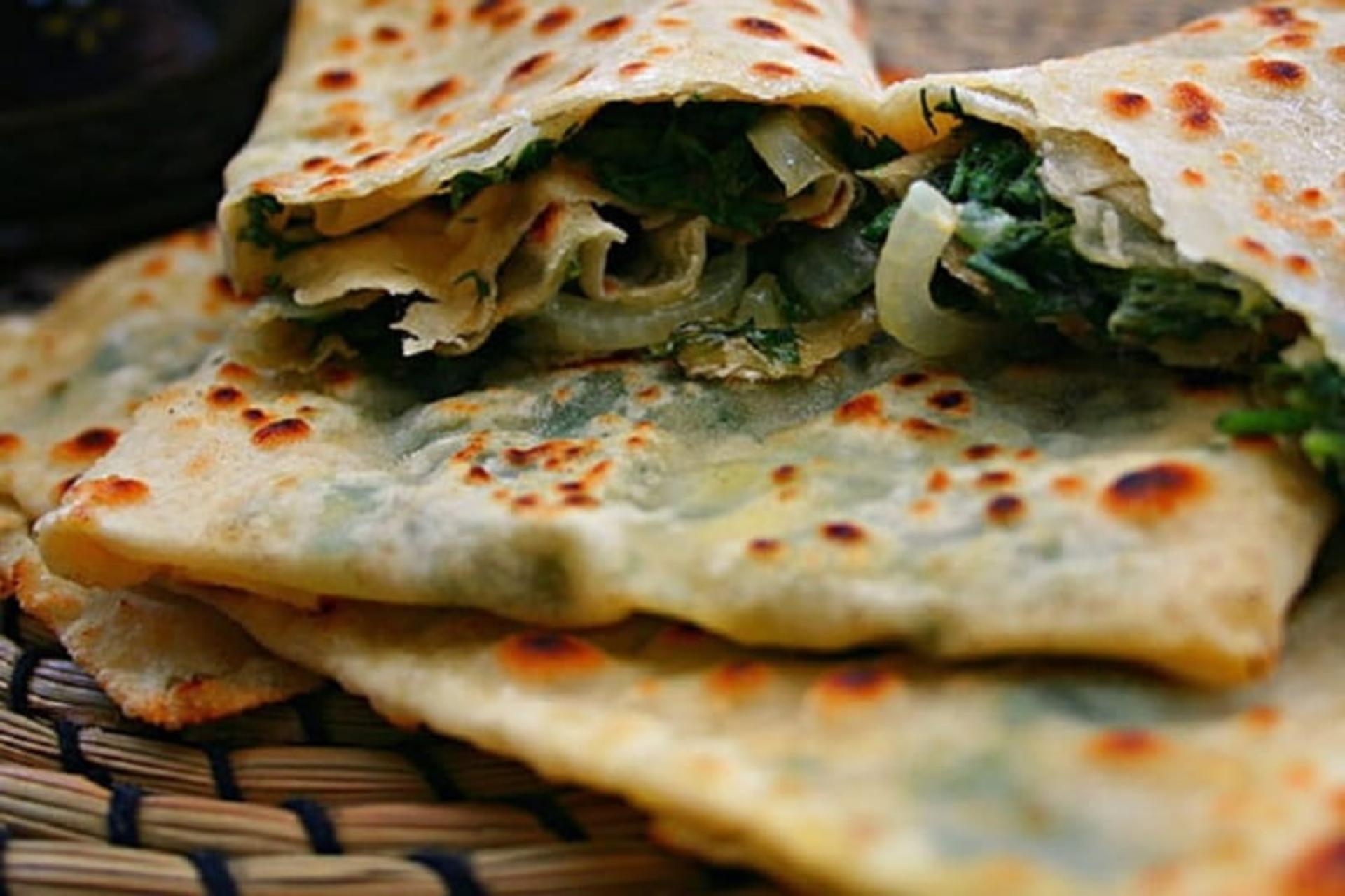 کلانه با پیازچه سرخ شده