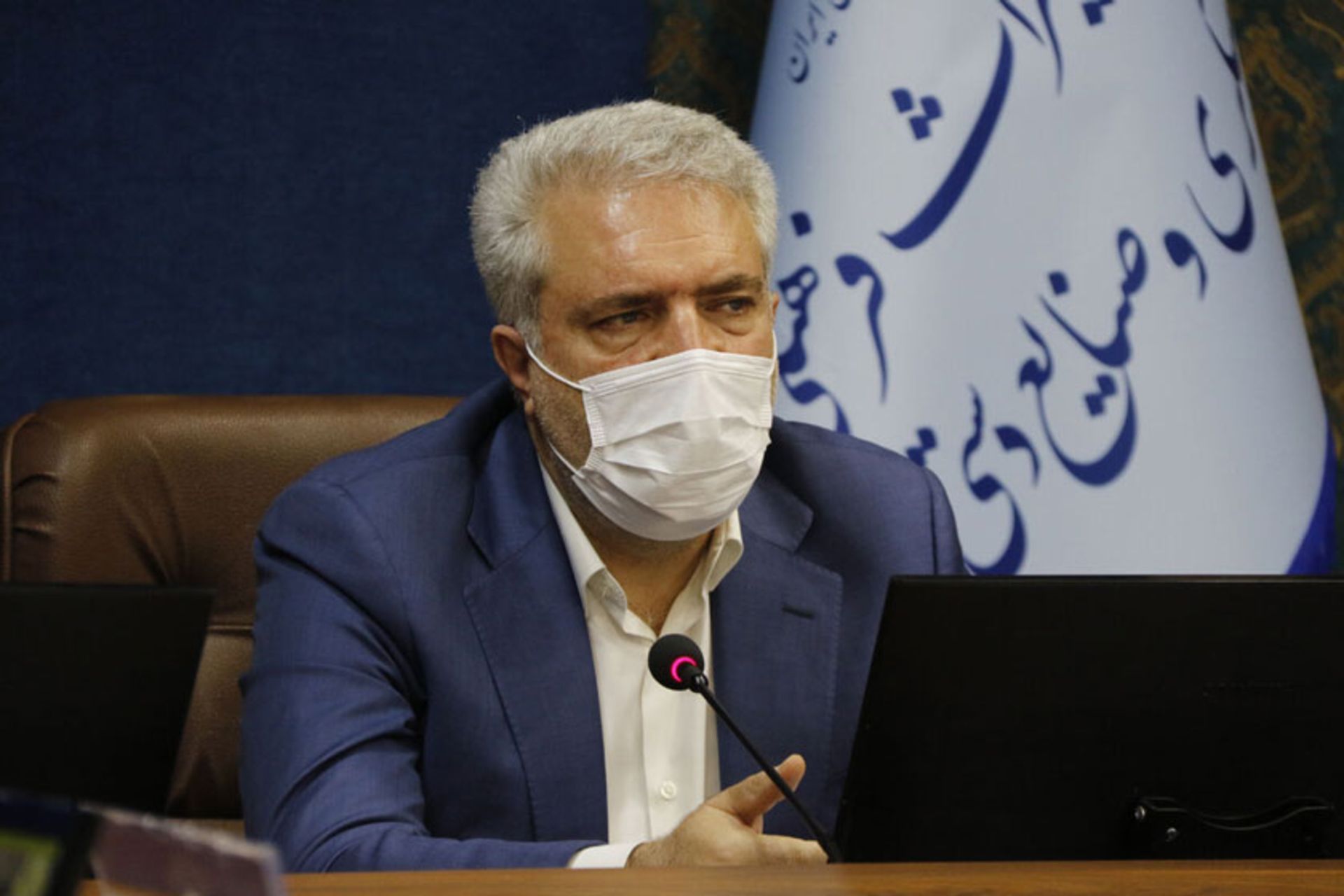 وزیر میراث فرهنگی و گردشگری